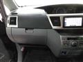 2006 Toyota Voxy