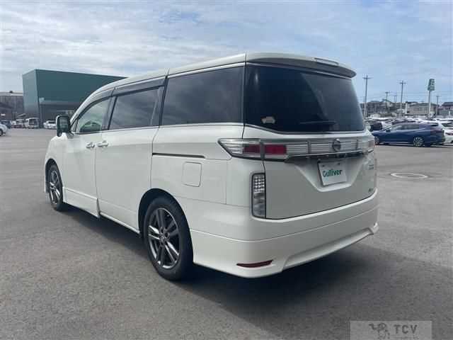 2013 Nissan Elgrand