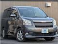 2009 Toyota Noah