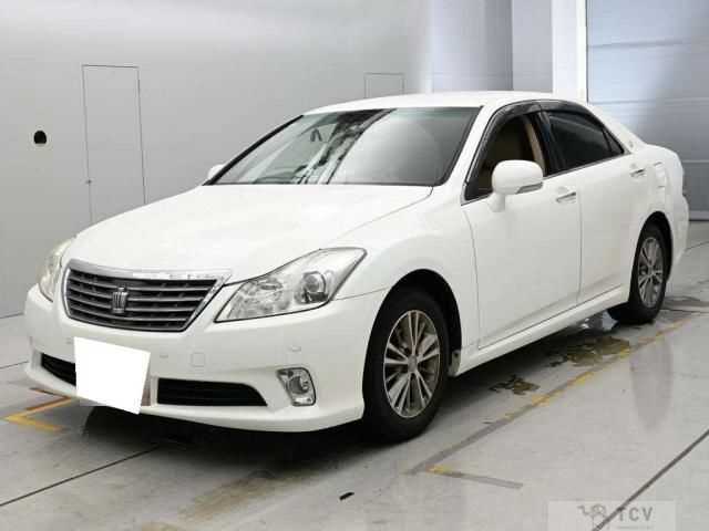 2010 Toyota Crown
