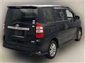2012 Toyota Noah