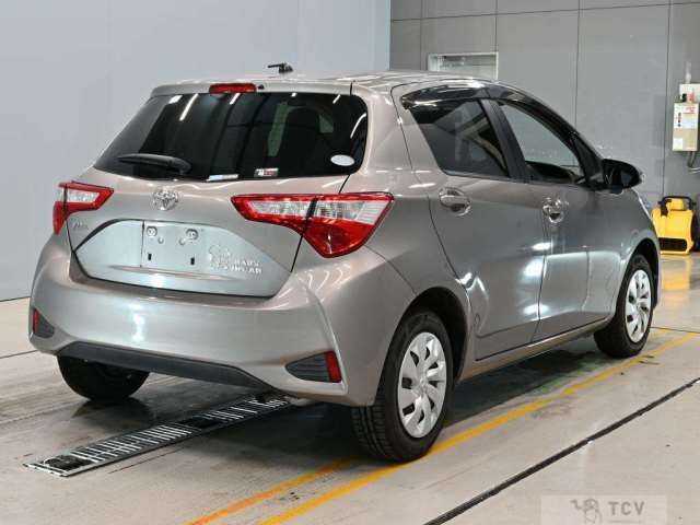 2017 Toyota Vitz