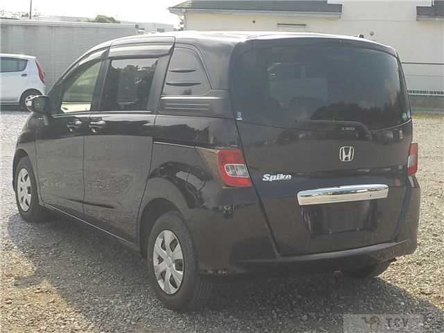 2013 Honda Freed Spike