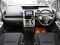 2007 Toyota Voxy