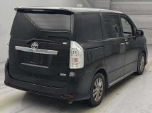2012 Toyota Voxy