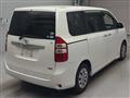 2012 Toyota Noah