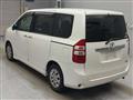 2012 Toyota Noah