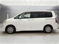 2012 Toyota Noah