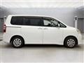 2012 Toyota Noah