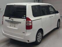 2012 Toyota Noah