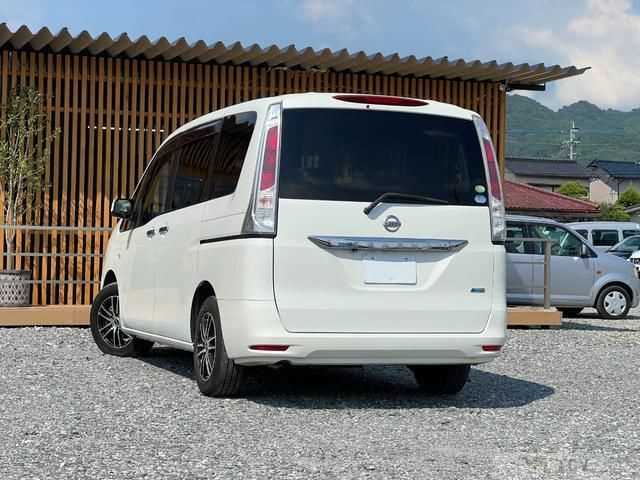 2012 Nissan Serena