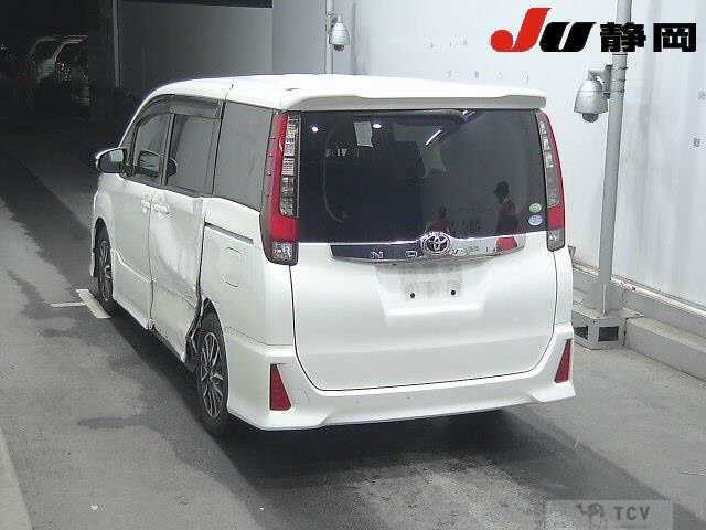 2014 Toyota Noah