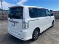 2013 Toyota Voxy