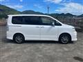 2013 Toyota Voxy