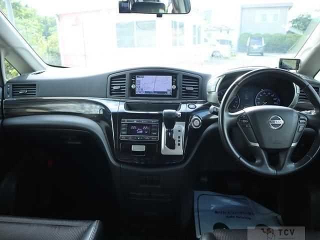 2015 Nissan Elgrand