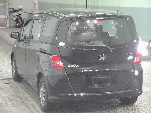 2016 Honda Freed Spike