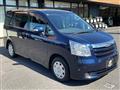 2007 Toyota Noah