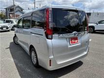 2014 Toyota Noah