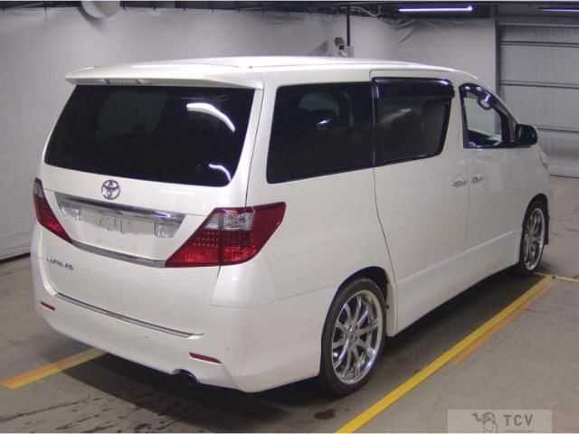 2011 Toyota Alphard
