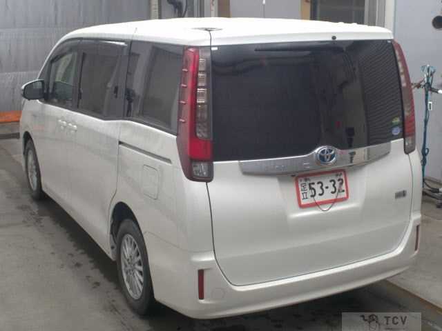 2016 Toyota Noah