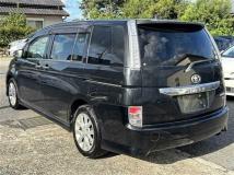 2013 Toyota Isis