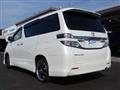 2013 Toyota Vellfire