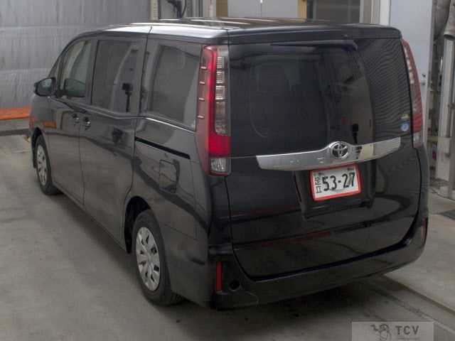 2015 Toyota Noah