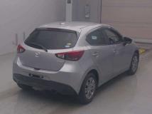 2017 Mazda Demio