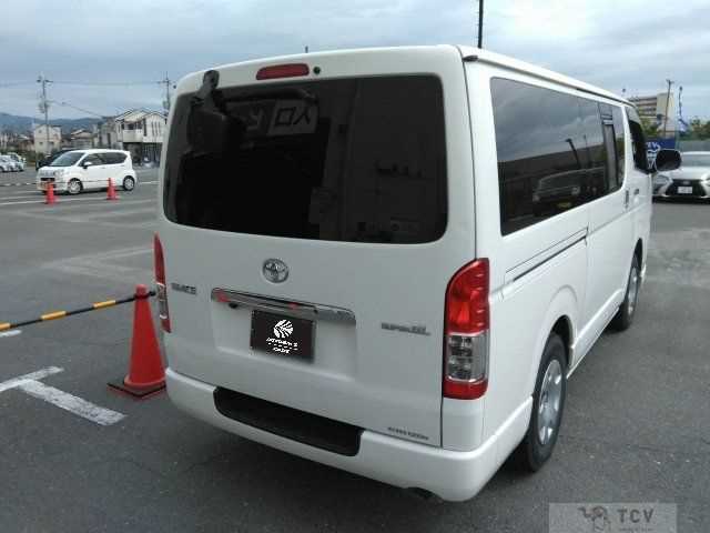 2009 Toyota Hiace Van
