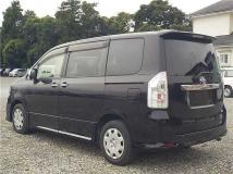 2013 Toyota Voxy