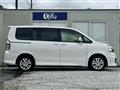 2010 Toyota Voxy
