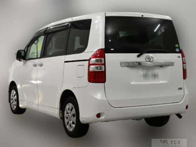 2012 Toyota Noah