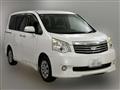 2012 Toyota Noah