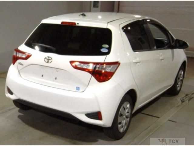 2017 Toyota Vitz