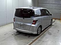 2013 Honda Freed Spike