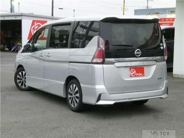 2017 Nissan Serena