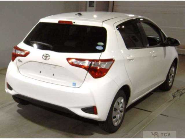 2017 Toyota Vitz