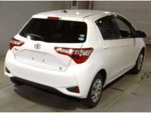 2017 Toyota Vitz