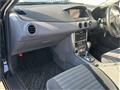 2002 Nissan Avenir