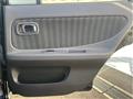 2002 Nissan Avenir