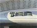 2002 Nissan Avenir