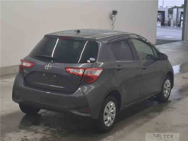 2017 Toyota Vitz