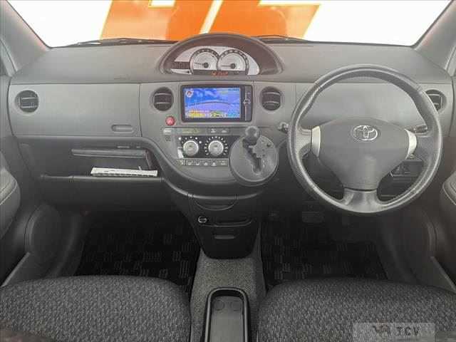 2013 Toyota Sienta