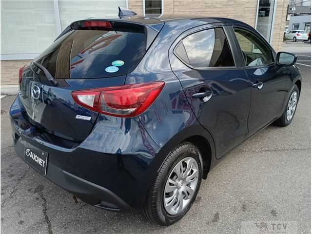 2017 Mazda Demio