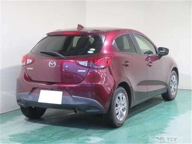 2016 Mazda Demio
