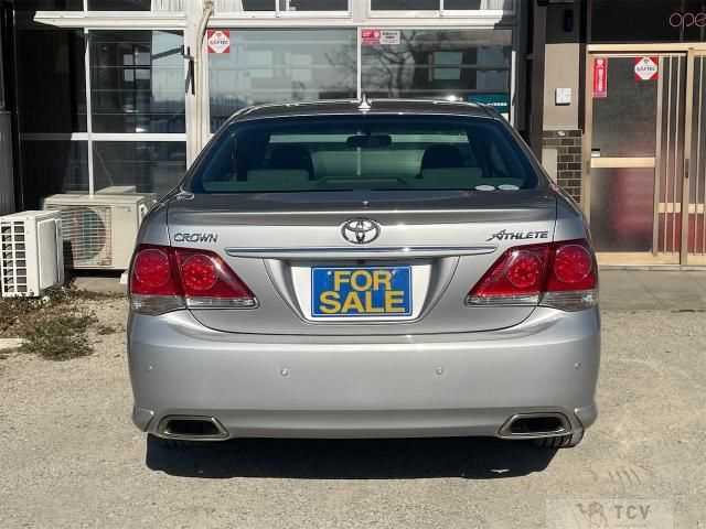 2010 Toyota Crown