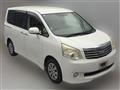 2012 Toyota Noah
