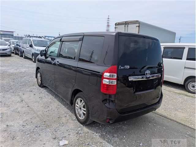 2013 Toyota Noah