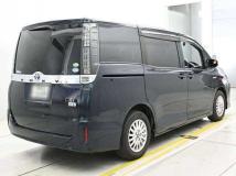 2014 Toyota Voxy