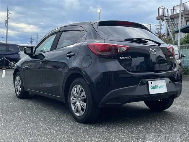 2016 Mazda Demio